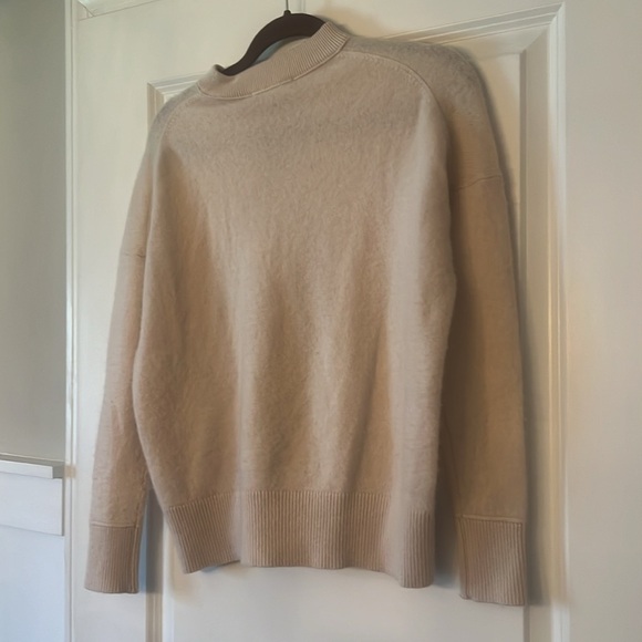 Boden 100% Cashmere Boyfriend Crew Jumper - Picture 5 of 8